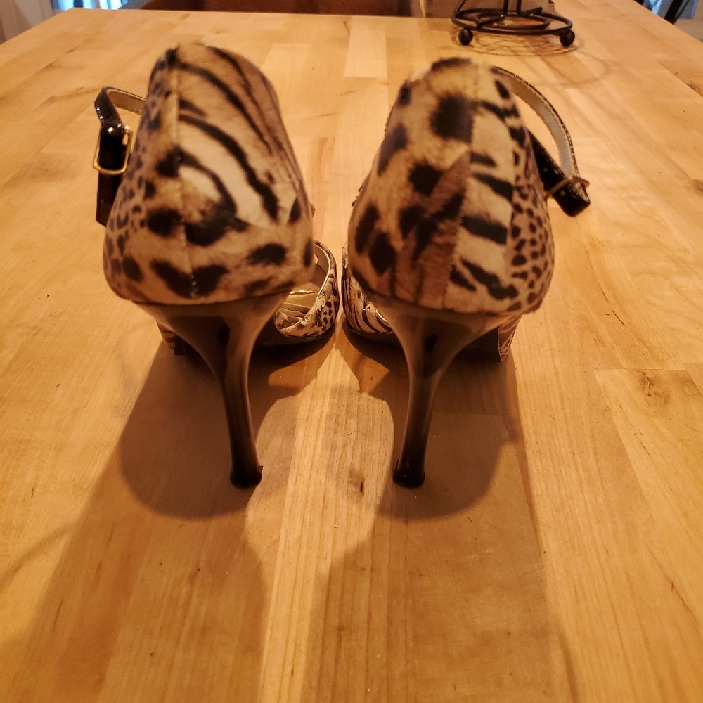 Leopard Heels - Picture 3 of 4
